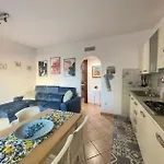 Nefhouse 83 Nyaraló