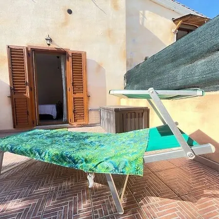 Semesterbostad Nefhouse 83 Tanaunella