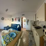Nefhouse 83 Nyaraló